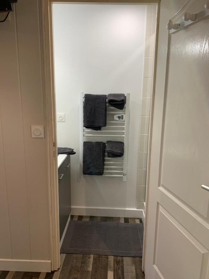 Resid Home 5 - Duplex Cosy Avec Parking Gratuit Saint-Léonard Exteriör bild